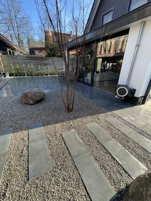 tuinrenovatie-onderhoudvriendelijke tuin- medenbachweg in ermelo